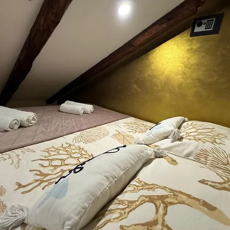 Jacuzzi Sky Apartment Split